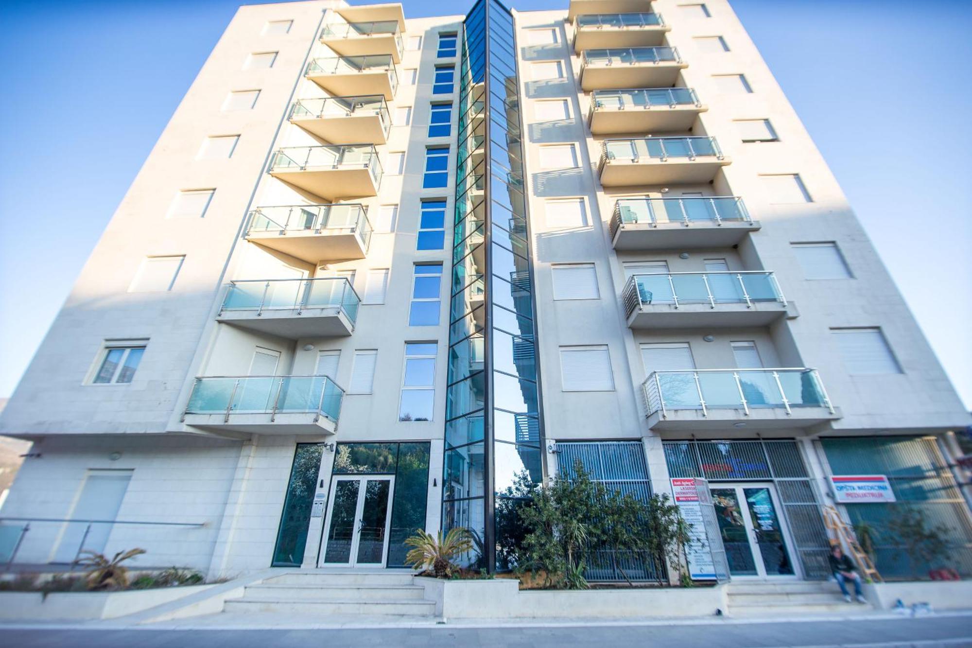 Becici -Lux Apartman エクステリア 写真